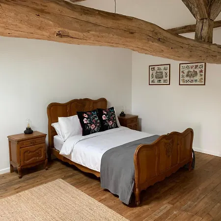 Des Abeilles - Cosy, Rural & Tranquil With Shared Pool * Chives