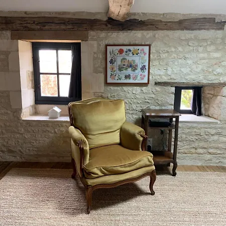 Appartement Des Abeilles - Cosy, Rural & Tranquil With Shared Pool Chives